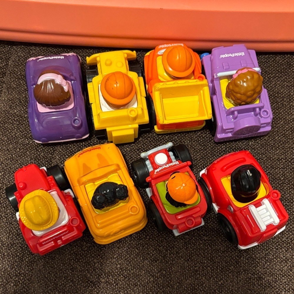 8 Little People toy cars set 2009 2010 2013 city life jobs and townsfolk - Picture 3 of 4